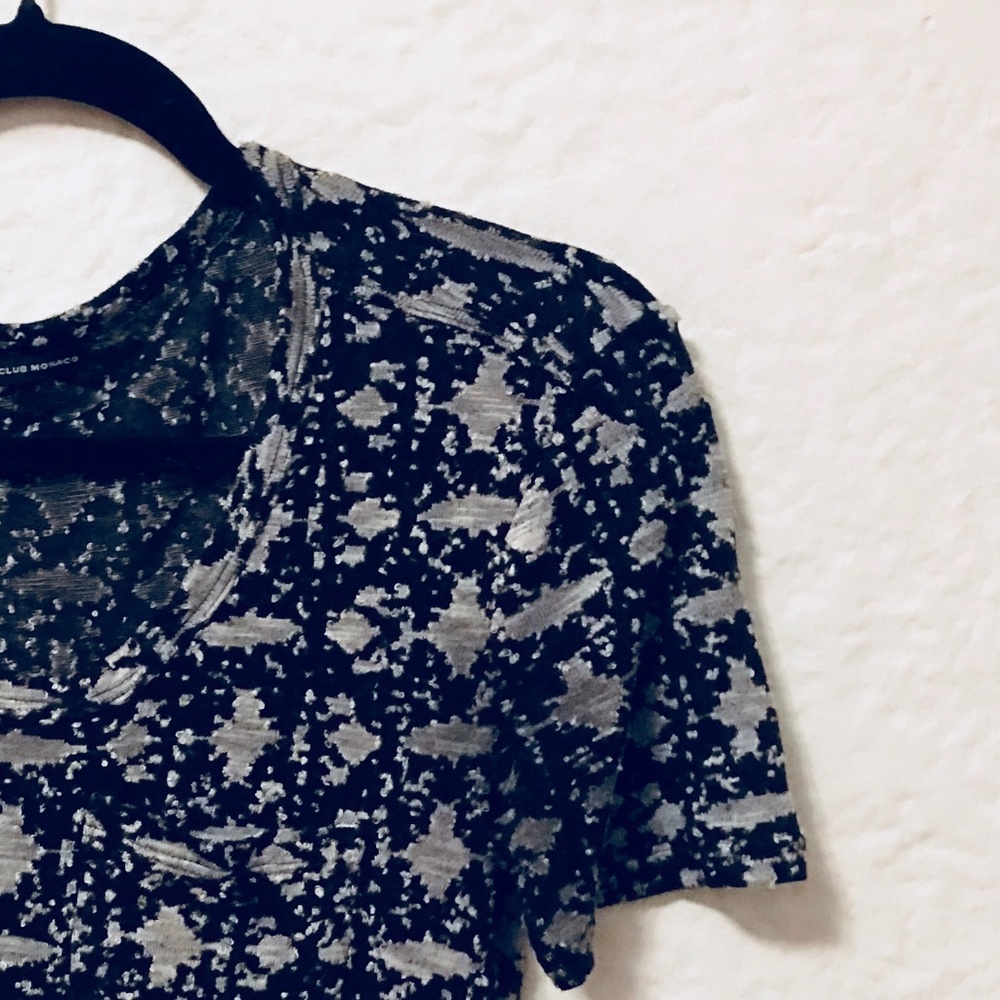 CLUB MONACO Gray/Black Patterned Top XS